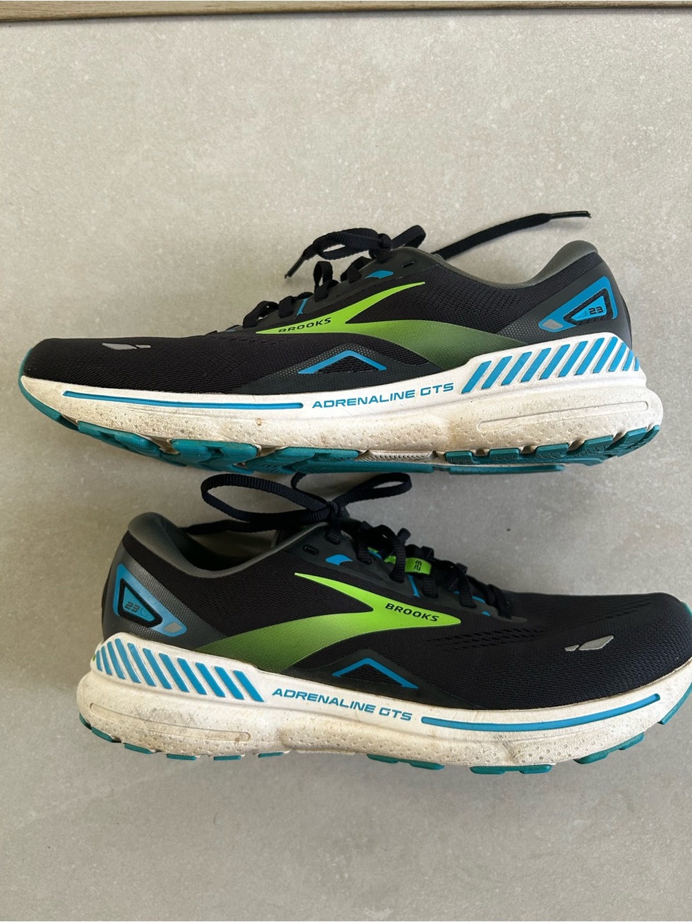 Brooks Adrenaline GTS 23 Men’s Running Shoes Black Blue Green Size 12 - Picture 2 of 4